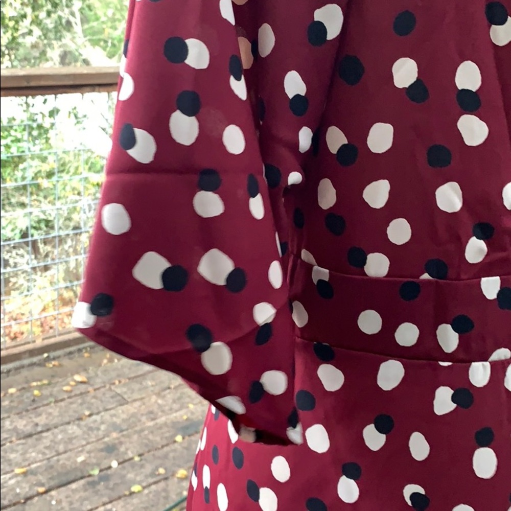 Beautiful Burgundy dress with white and black dots - Picture 6 of 14